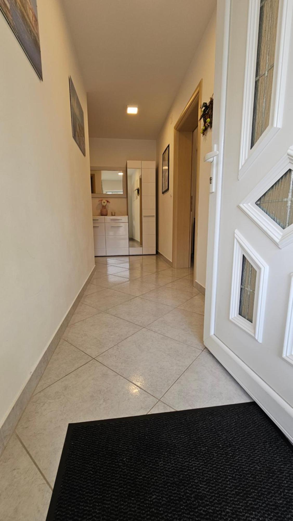 Appartement Jana 1 *