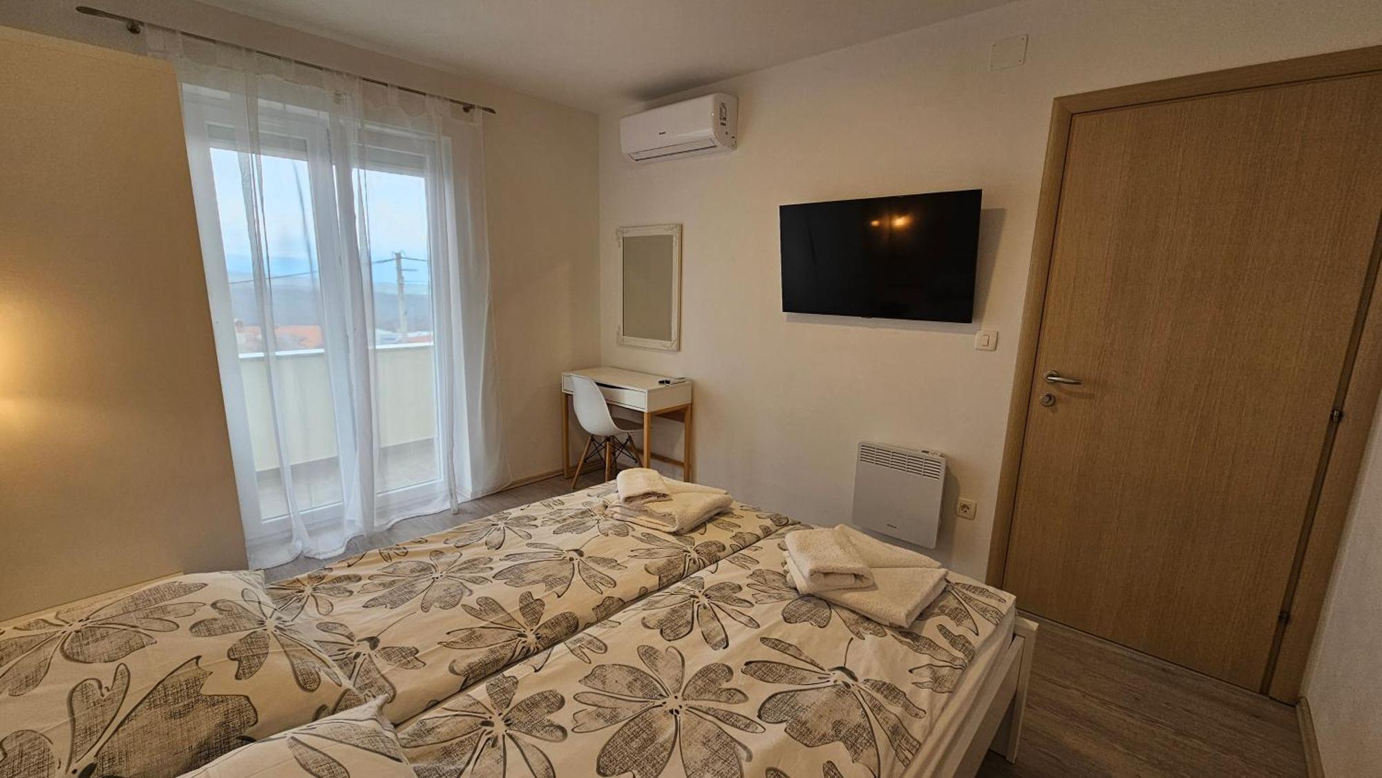 Apartman Jana 1 *